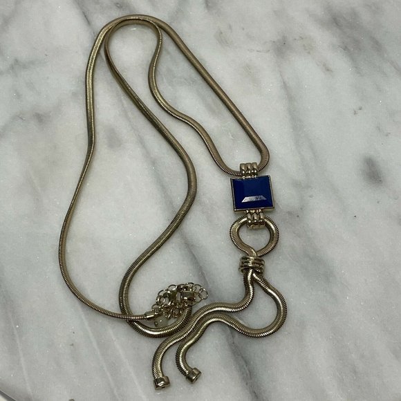 AVON SAQ MAJESTIC BEAUTY LONG GOLD TONE Flat CHAIN - Picture 9 of 10